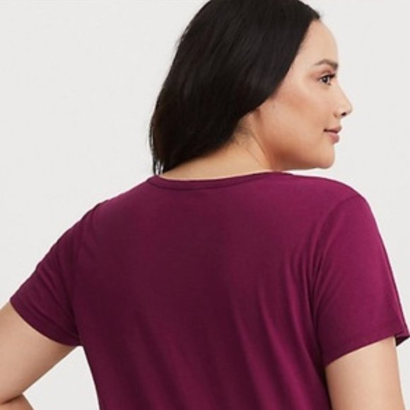 Last One! Torrid 6X  Berry Choker Blouse Tee NWT - Picture 9 of 10